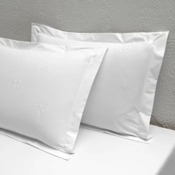 Набір наволочок з вишивкою Linens White Collection Asper Beyaz з воланами